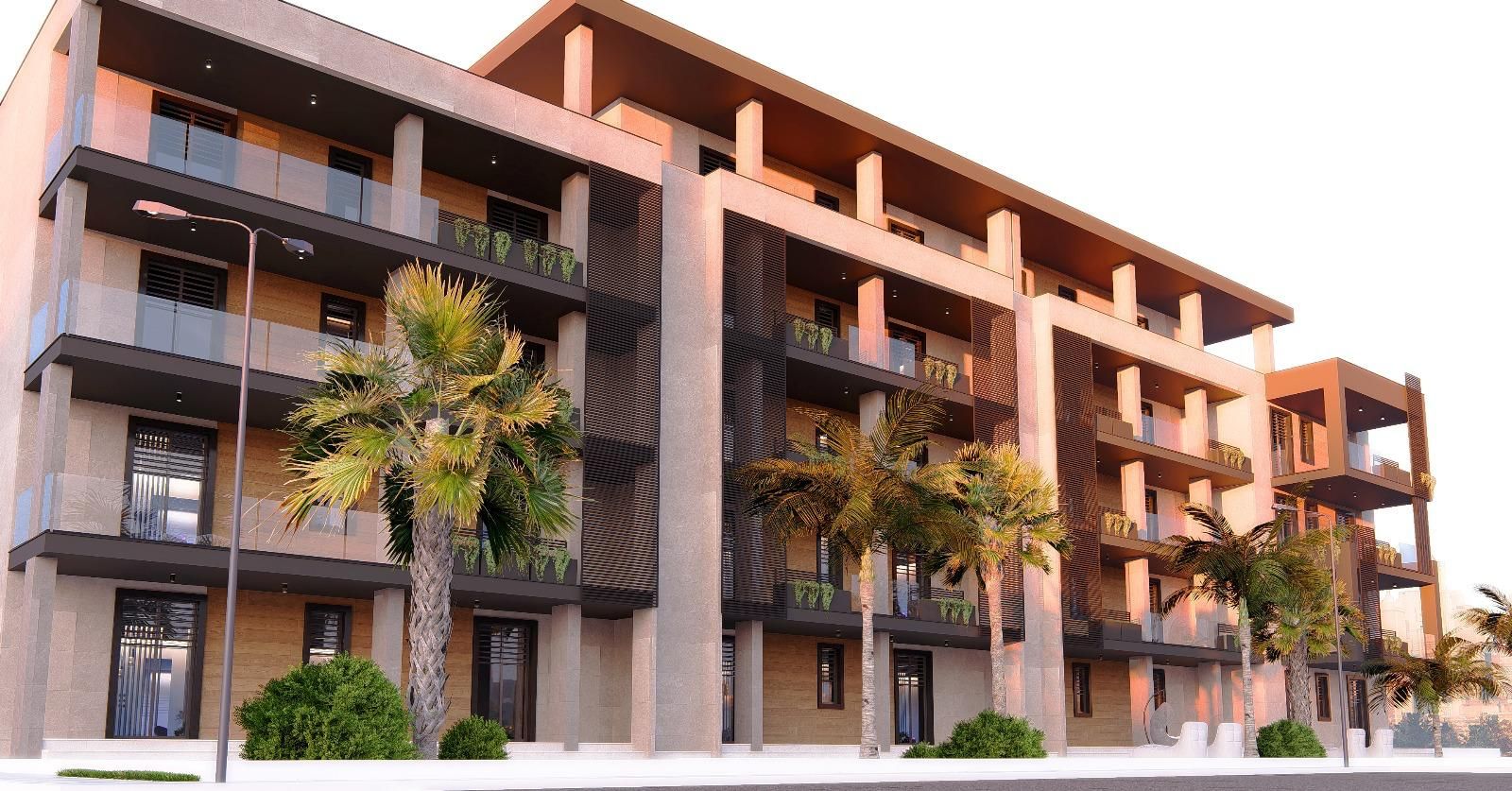 Residence Faramondi su Via Capitanata al tramonto, con palme